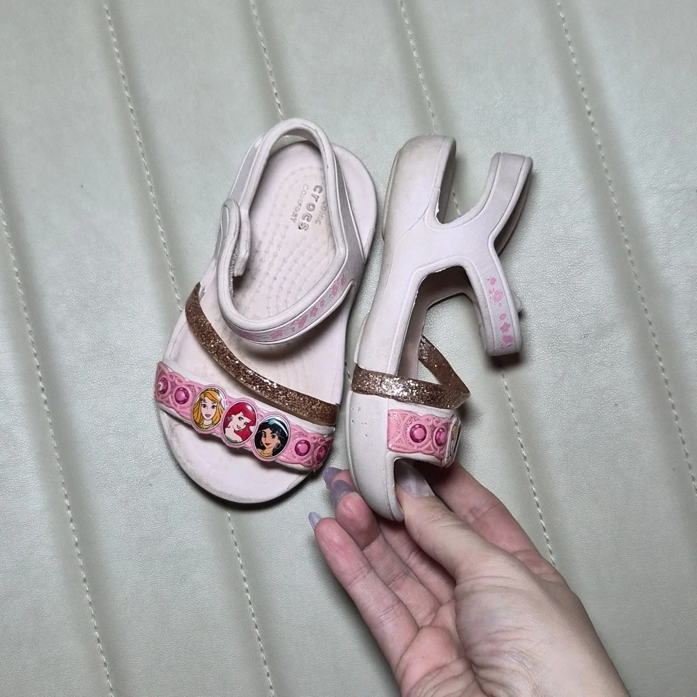 CROCS Girls' White and Pink Princess Sandals